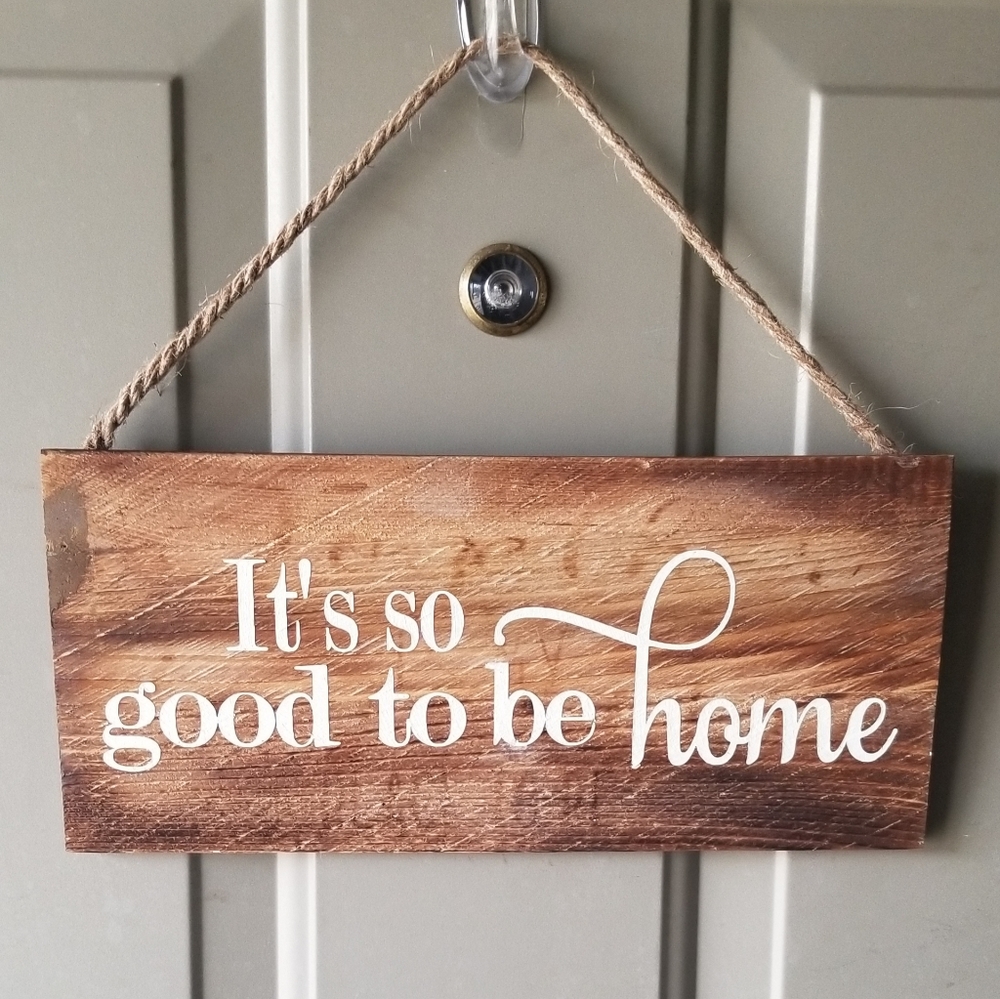 Hanging Welcome Sign